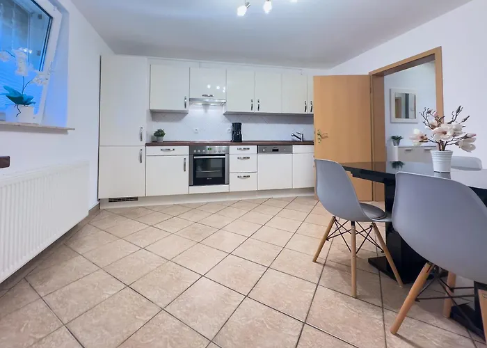 Apartment Moderne L Ruhige Lage Nahe L Wenige Minuten Ins Zentrum Von *